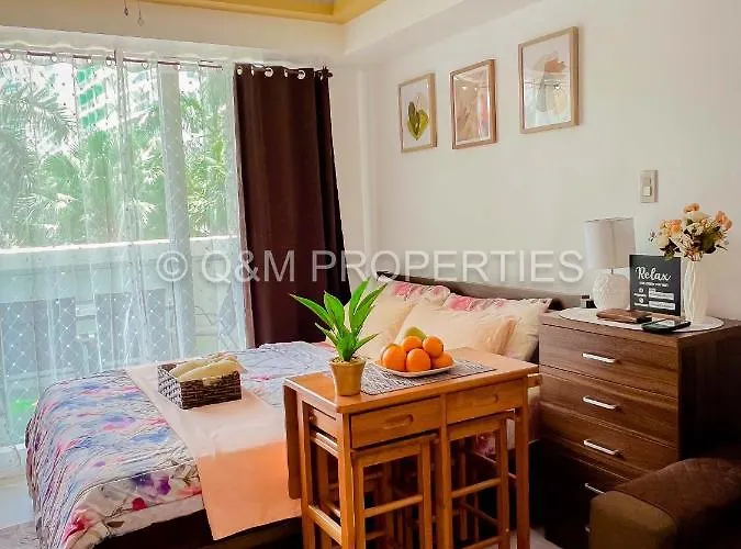 Apartahotel Q&m Properties _ Azure Manila