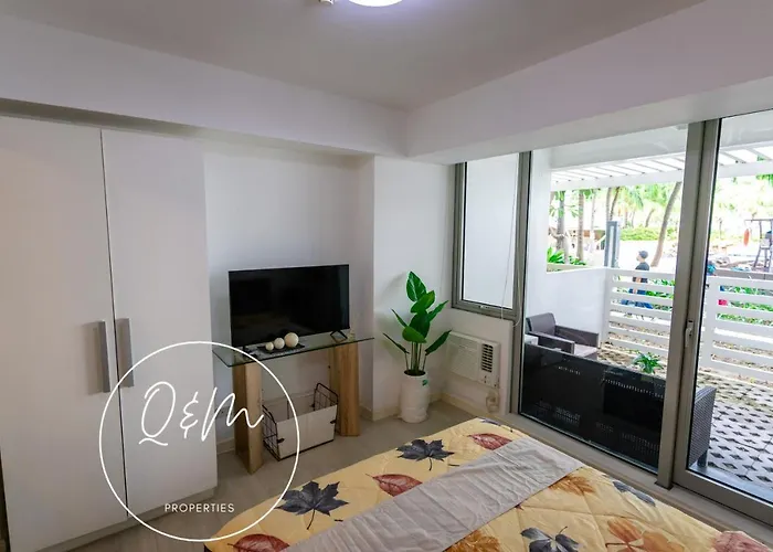 Q&m Properties _ Azure Apartahotel